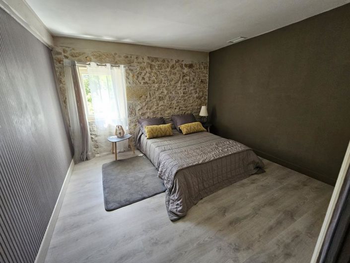 Image No.19-5 Bed Property for sale