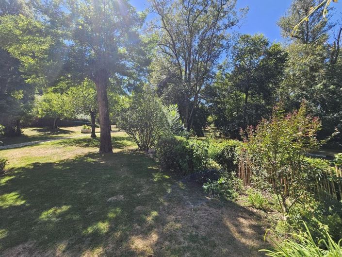 Image No.6-5 Bed Property for sale