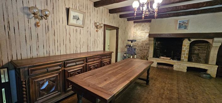 Image No.11-3 Bed Property for sale