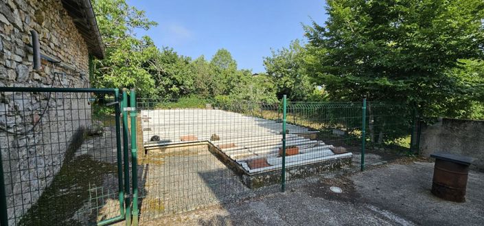 Image No.16-3 Bed Property for sale