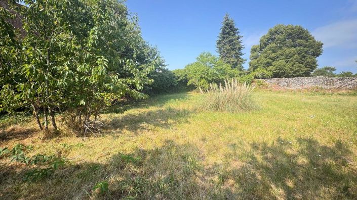 Image No.19-3 Bed Property for sale