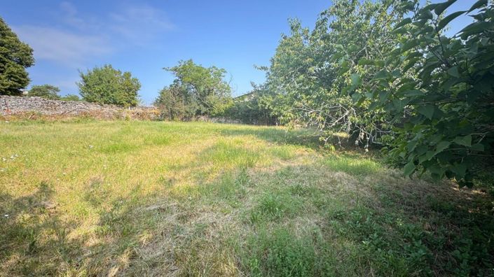 Image No.20-3 Bed Property for sale