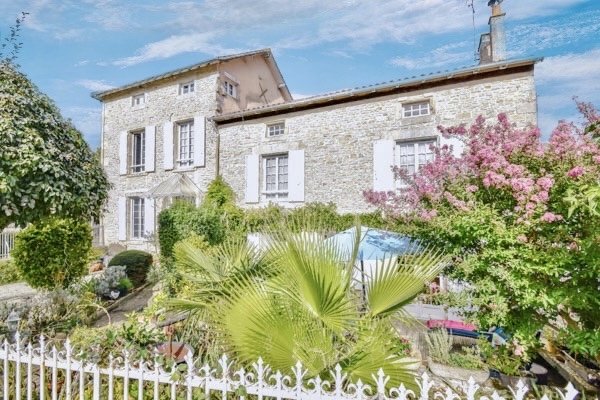 Image No.1-5 Bed Property for sale