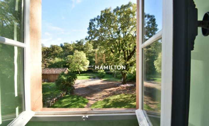 Image No.8-2 Bed House for sale