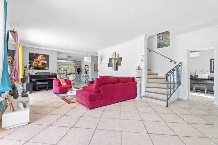 Image No.6-4 Bed Villa for sale