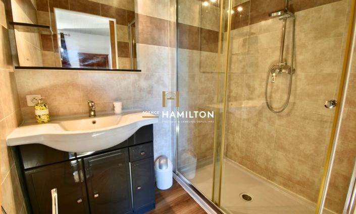 Image No.10-4 Bed Property for sale