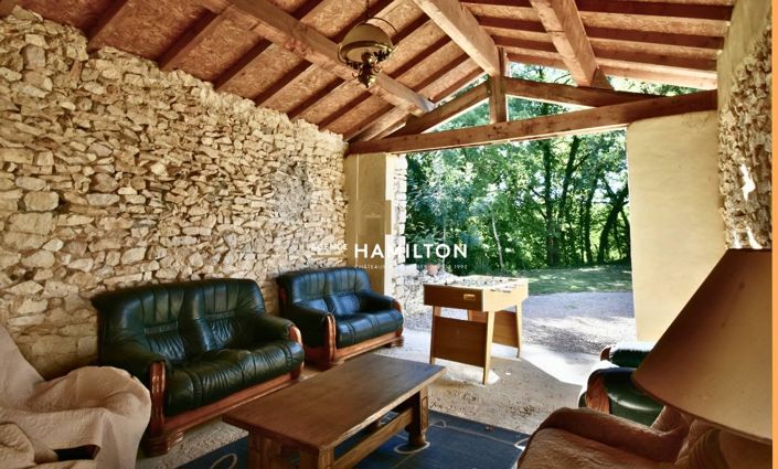 Image No.14-4 Bed Property for sale