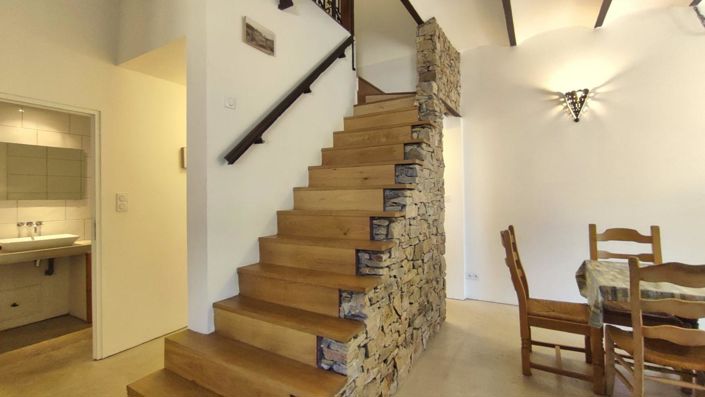 Image No.5-4 Bed Property for sale