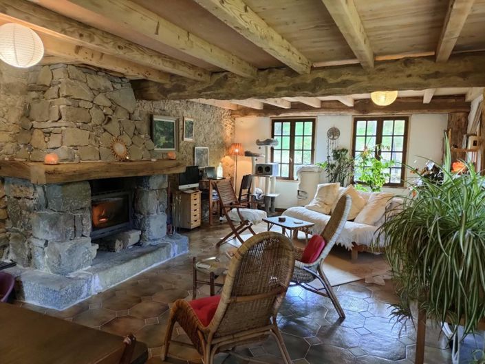 Image No.15-11 Bed Property for sale