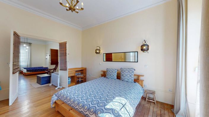 Image No.11-7 Bed Gite for sale