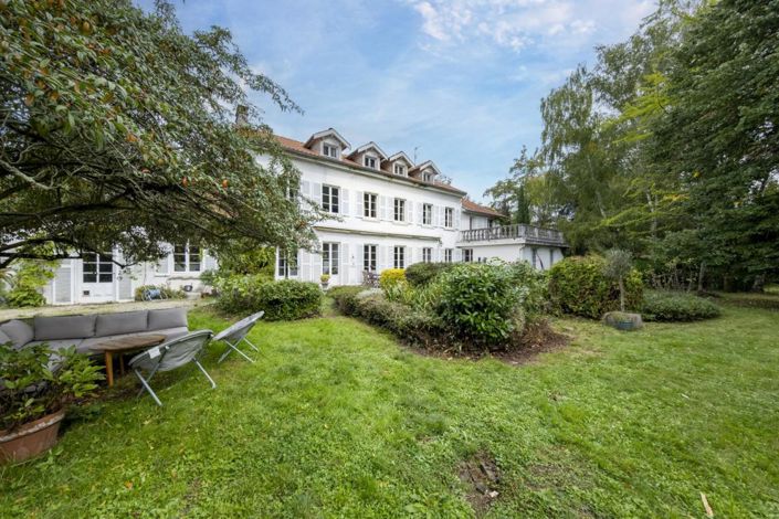 Image No.1-7 Bed Property for sale