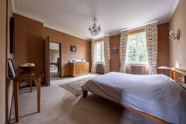 Image No.13-7 Bed Property for sale