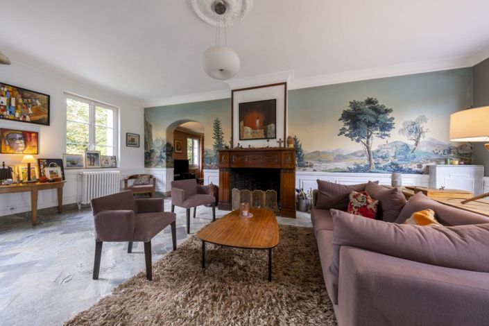 Image No.7-7 Bed Property for sale