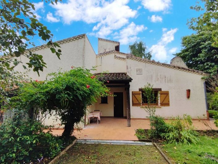 Image No.4-5 Bed Property for sale