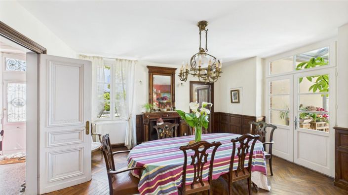 Image No.7-5 Bed Property for sale