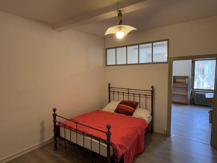 Image No.9-5 Bed Property for sale