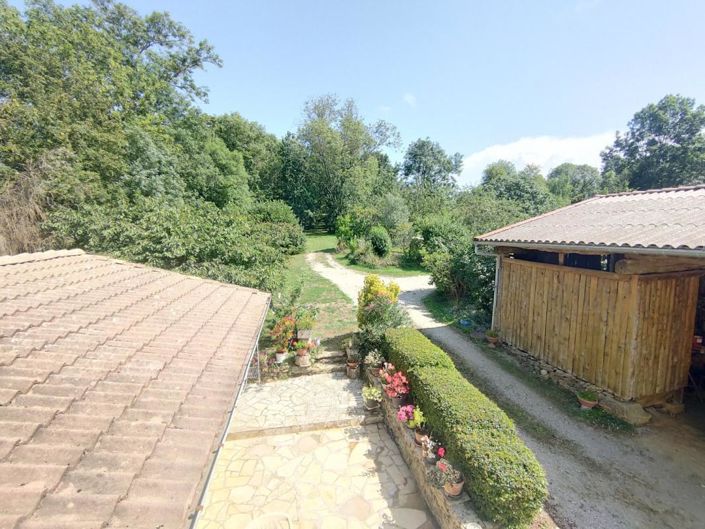 Image No.14-7 Bed Property for sale