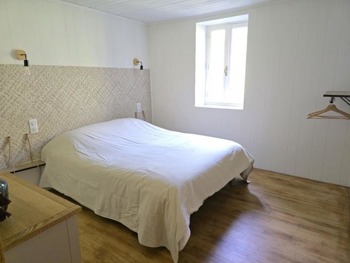 Image No.11-5 Bed Property for sale