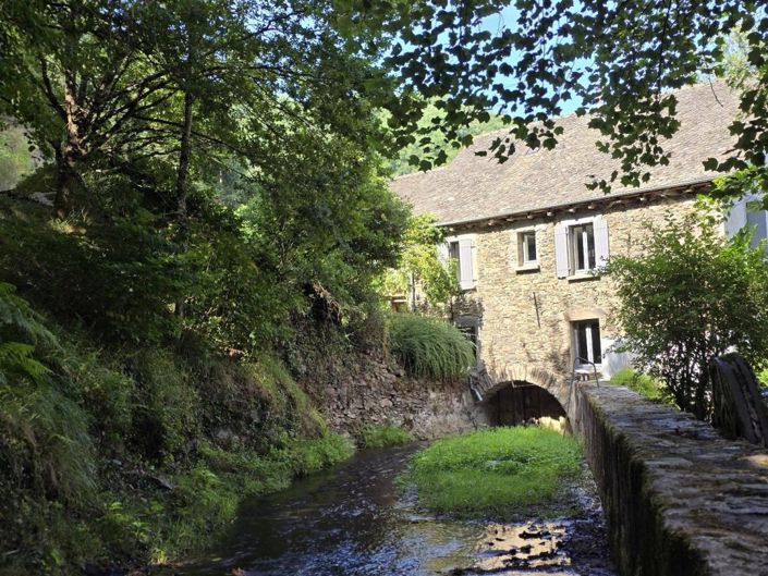 Image No.2-5 Bed Property for sale