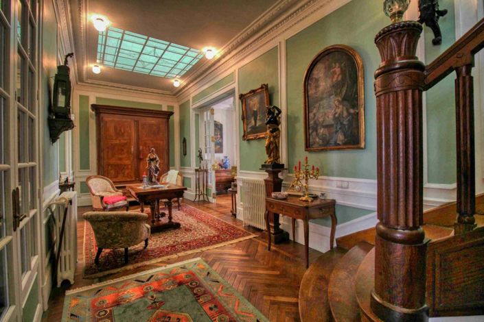 Bellac, Property