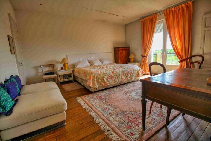 Image No.11-5 Bed Property for sale