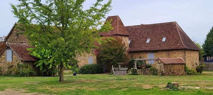Image No.1-4 Bed House for sale