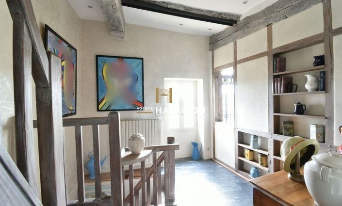 Image No.10-3 Bed House for sale