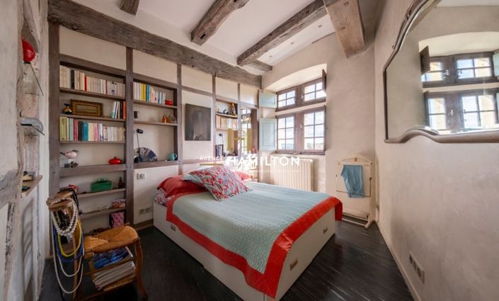 Image No.11-3 Bed House for sale