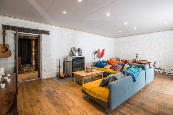 Image No.5-9 Bed Property for sale