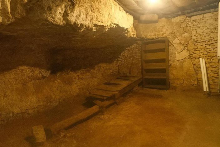 Image No.16-4 Bed Property for sale