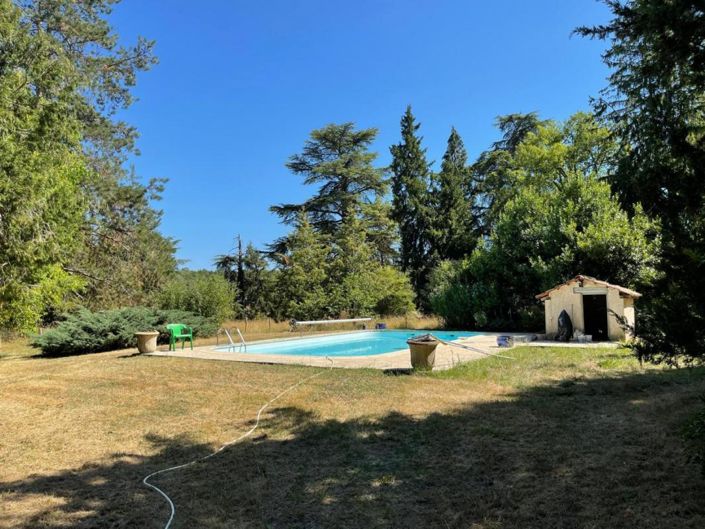 Image No.12-13 Bed Chateaux for sale