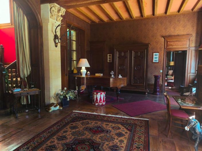 Image No.6-13 Bed Chateaux for sale