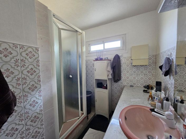 Image No.10-4 Bed House for sale