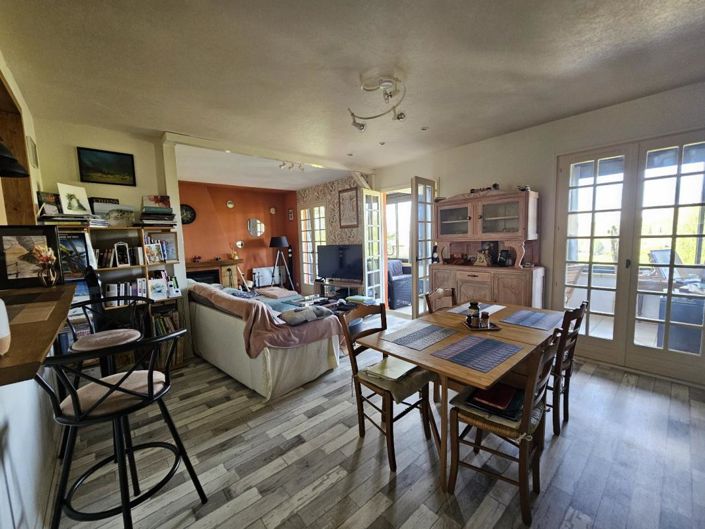 Image No.9-4 Bed House for sale