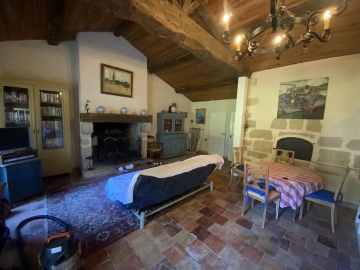 Image No.3-7 Bed Property for sale