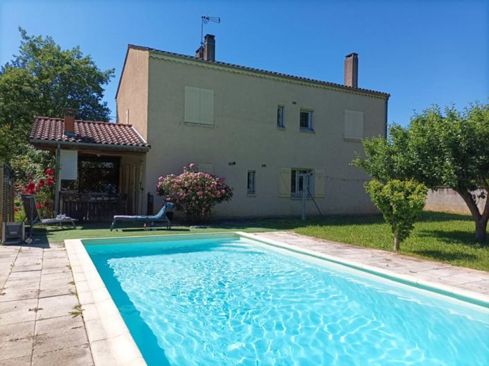 Cahors, House