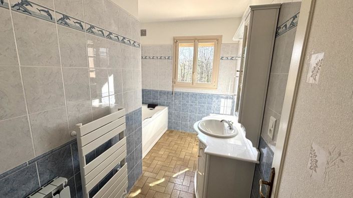 Image No.5-4 Bed House for sale