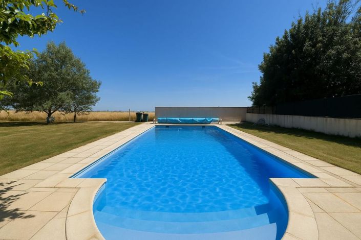 Image No.13-6 Bed House for sale