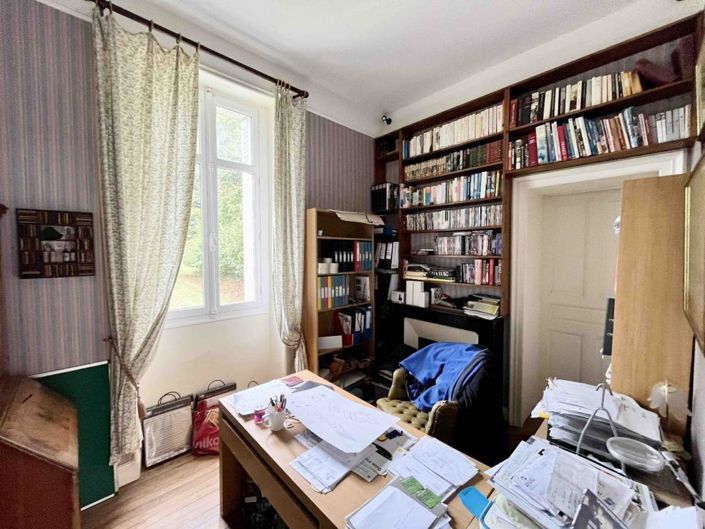 Image No.12-5 Bed House for sale