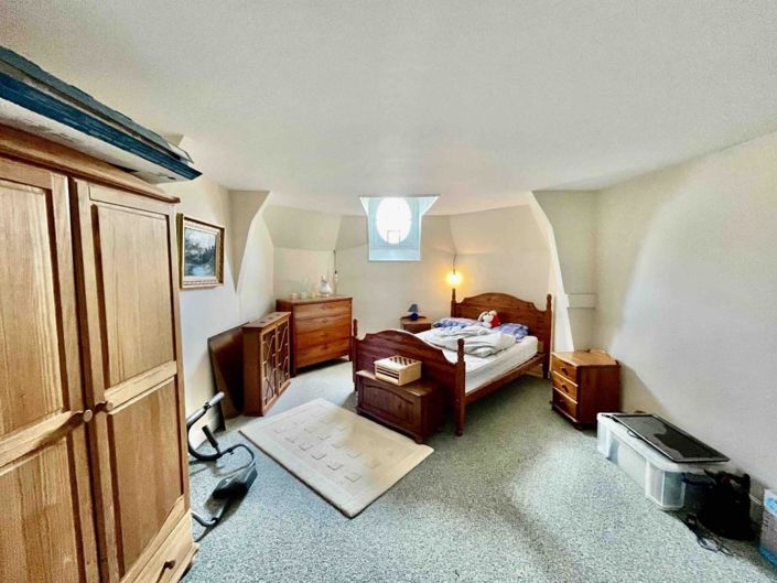 Image No.13-5 Bed House for sale