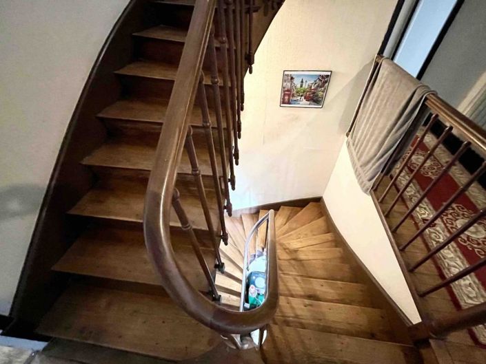 Image No.7-5 Bed House for sale