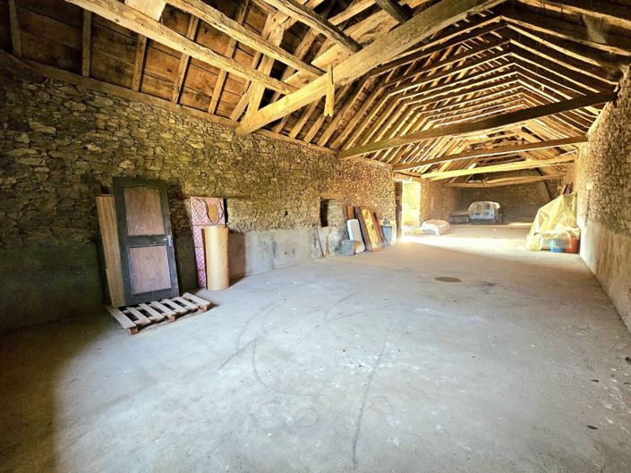 Image No.11-6 Bed Property for sale