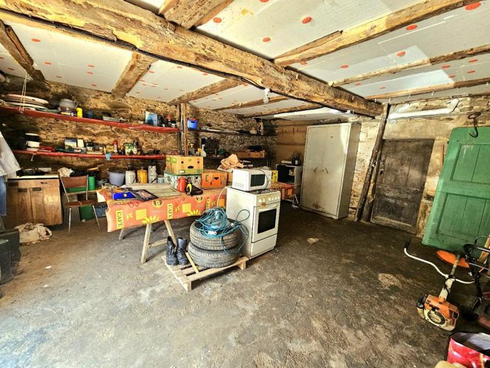 Image No.19-6 Bed Property for sale