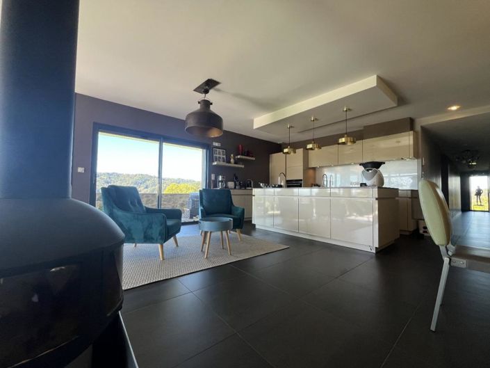 Image No.4-Maison de 3 chambres à vendre à Altillac