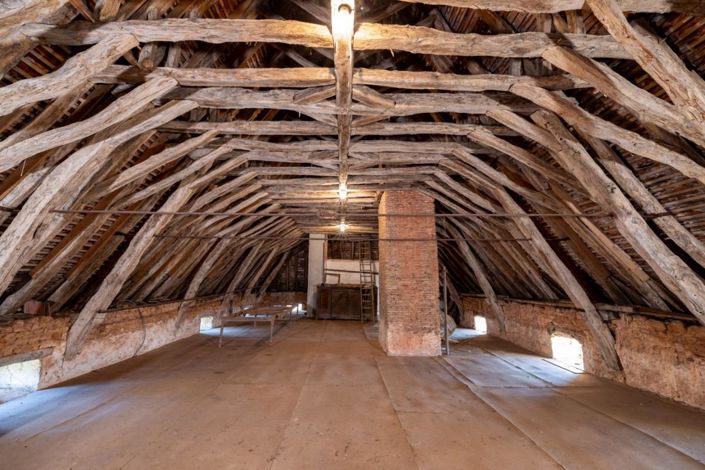 Image No.11-7 Bed Chateaux for sale