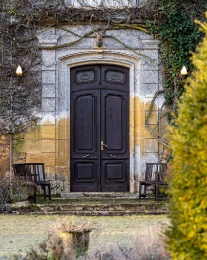 Image No.3-7 Bed Chateaux for sale