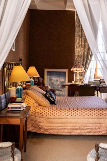 Image No.7-7 Bed Chateaux for sale