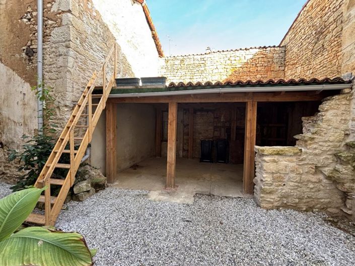 Image No.13-Maison de 2 chambres à vendre à Nanteuil-en-Vallée