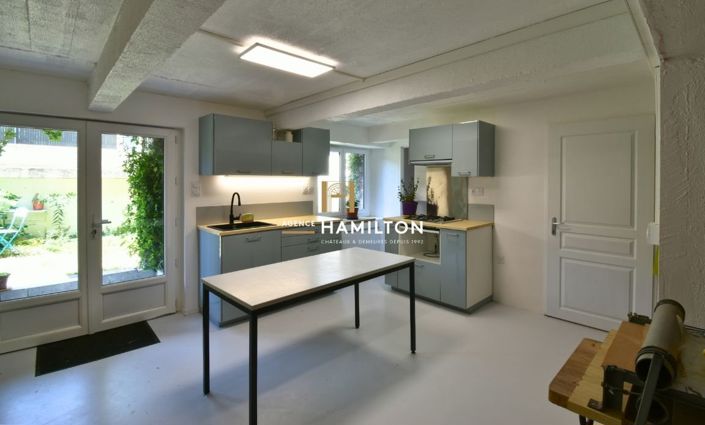 Image No.6-2 Bed House for sale