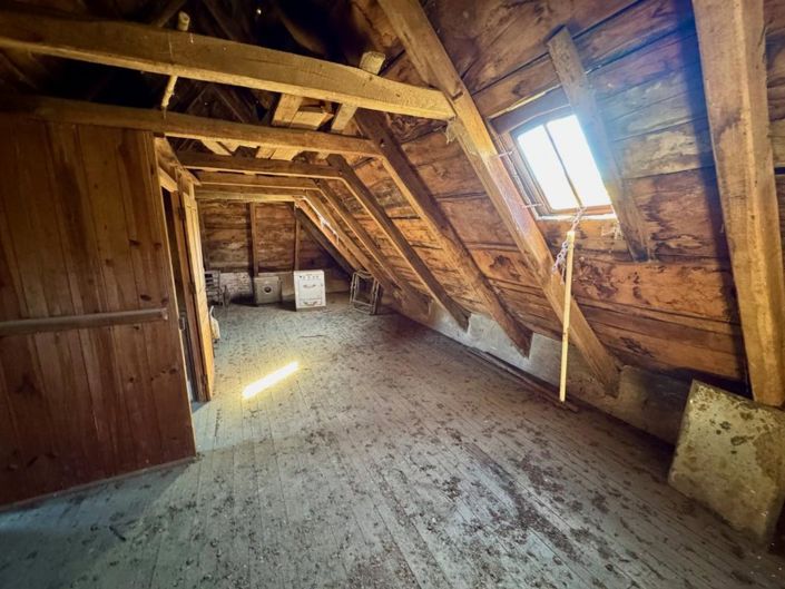 Image No.9-3 Bed Property for sale